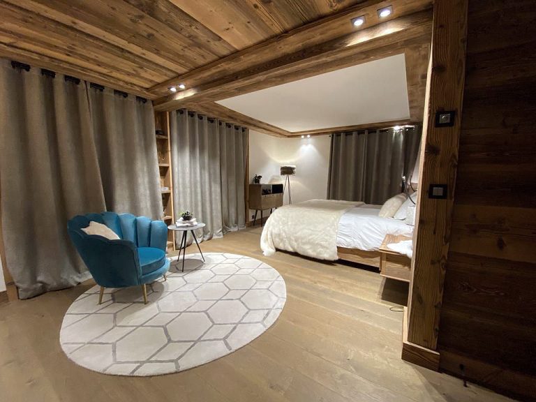 Armoise Int Bed 01