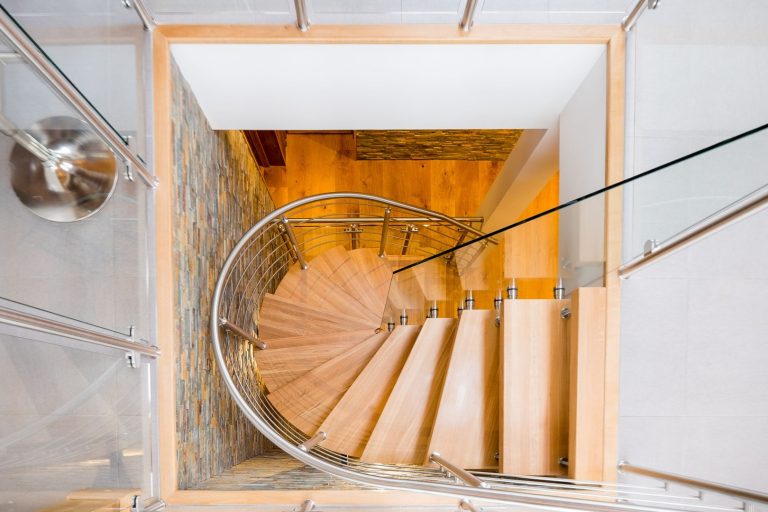 Bollinger Int Stair 02b