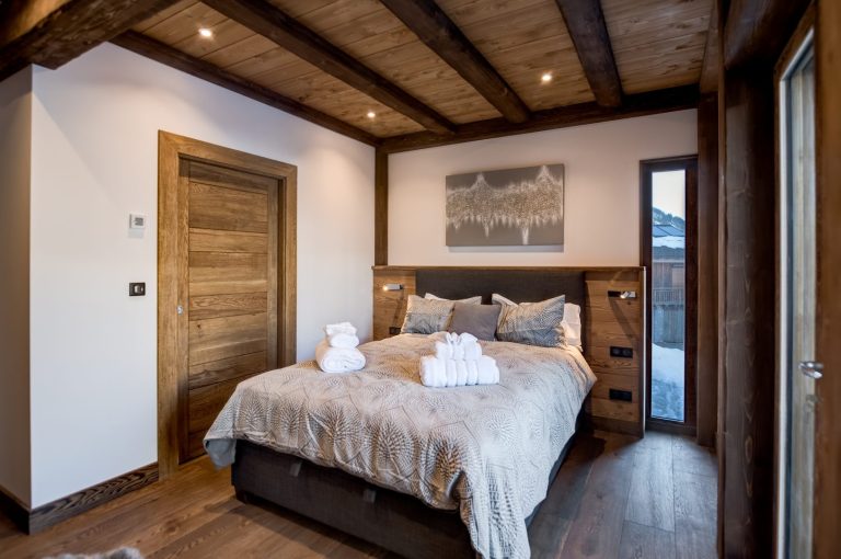 Moet Int Bed 05
